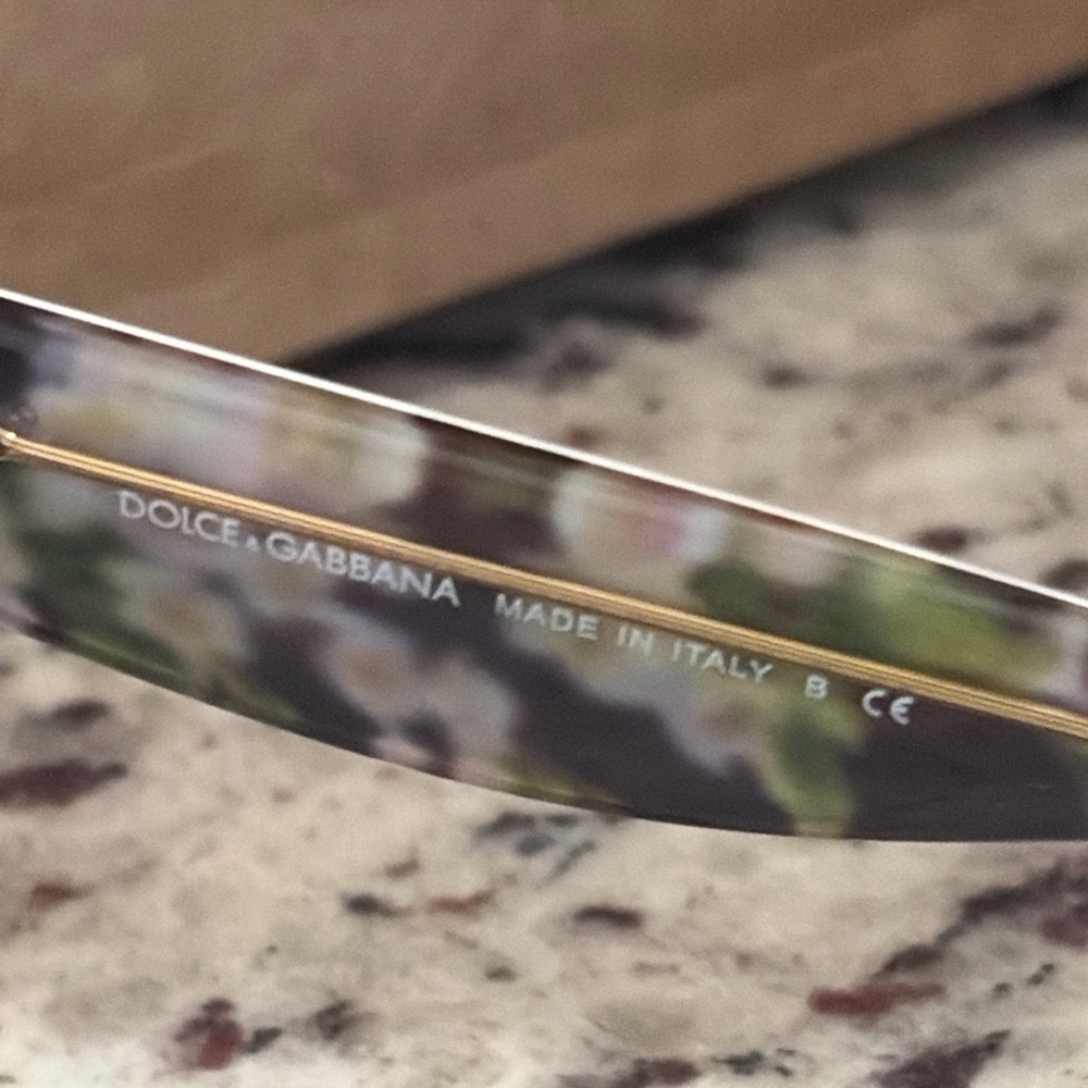 Dolce & Gabbana DG4236 Floral Oversized Sunglasses 2842/8G Italy - Picture 4 of 6